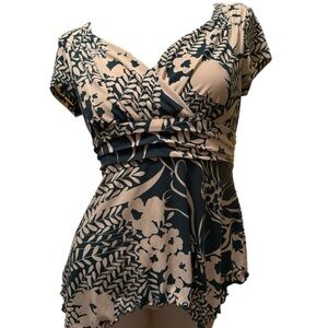 Cato Floral Print Top in Green and White